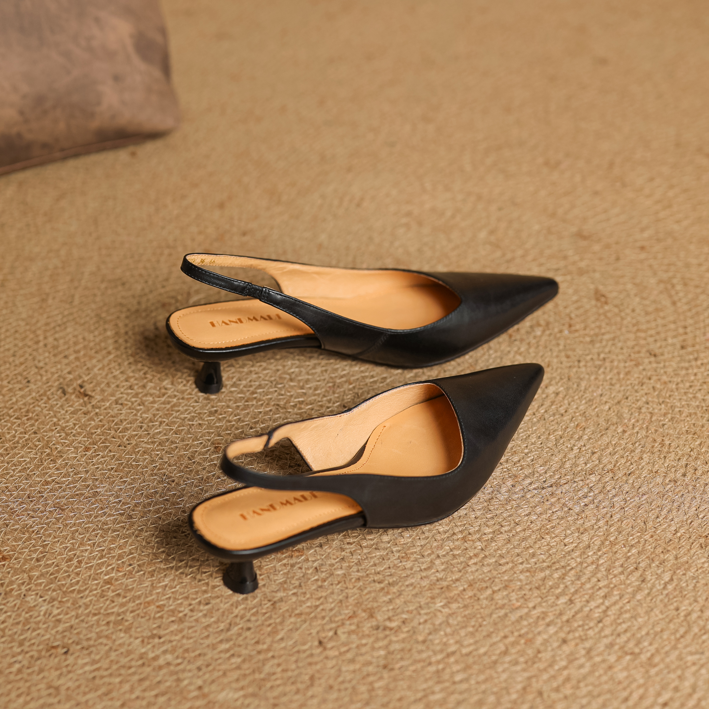 Spring Kitten Heel Closed-Toe Sandals for Women - Sexy Office Commuting Style Spring Kitten Heel Closed-Toe Sandals for Women - Sexy Office Commuting Style