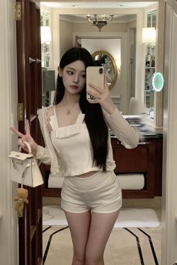 Spring Summer Ruffled Short Cardigan - Ice Silk Sun Protection Jacket for Women - Lightweight, Breezy Style