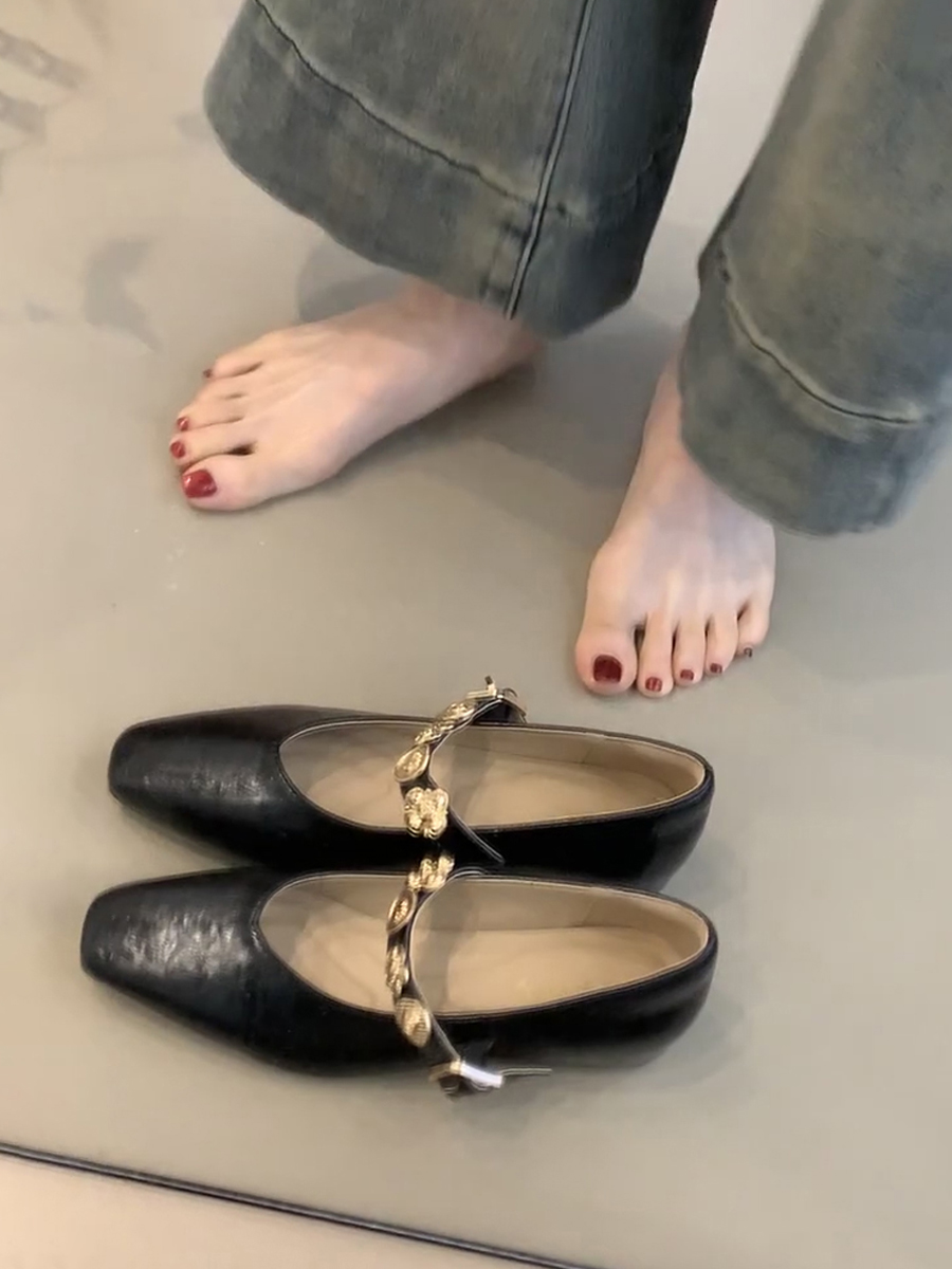 Square-Toed Height-Increasing Sheepskin Mary Jane Shoes with Metal Buckle - French Style Flats for Commuting Square-Toed Height-Increasing Sheepskin Mary Jane Shoes with Metal Buckle - French Style Flats for Commuting