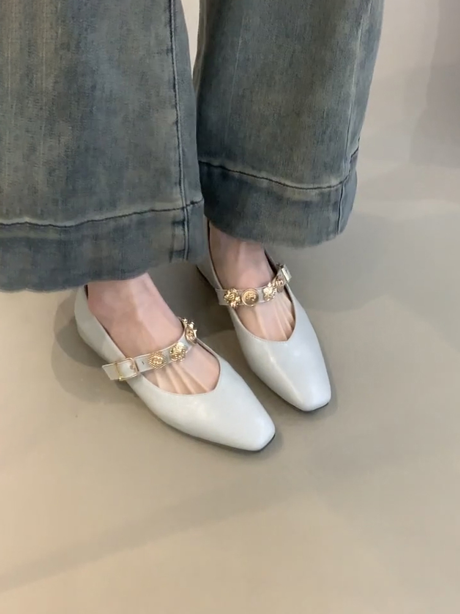 Square-Toed Height-Increasing Sheepskin Mary Jane Shoes with Metal Buckle - French Style Flats for Commuting Square-Toed Height-Increasing Sheepskin Mary Jane Shoes with Metal Buckle - French Style Flats for Commuting