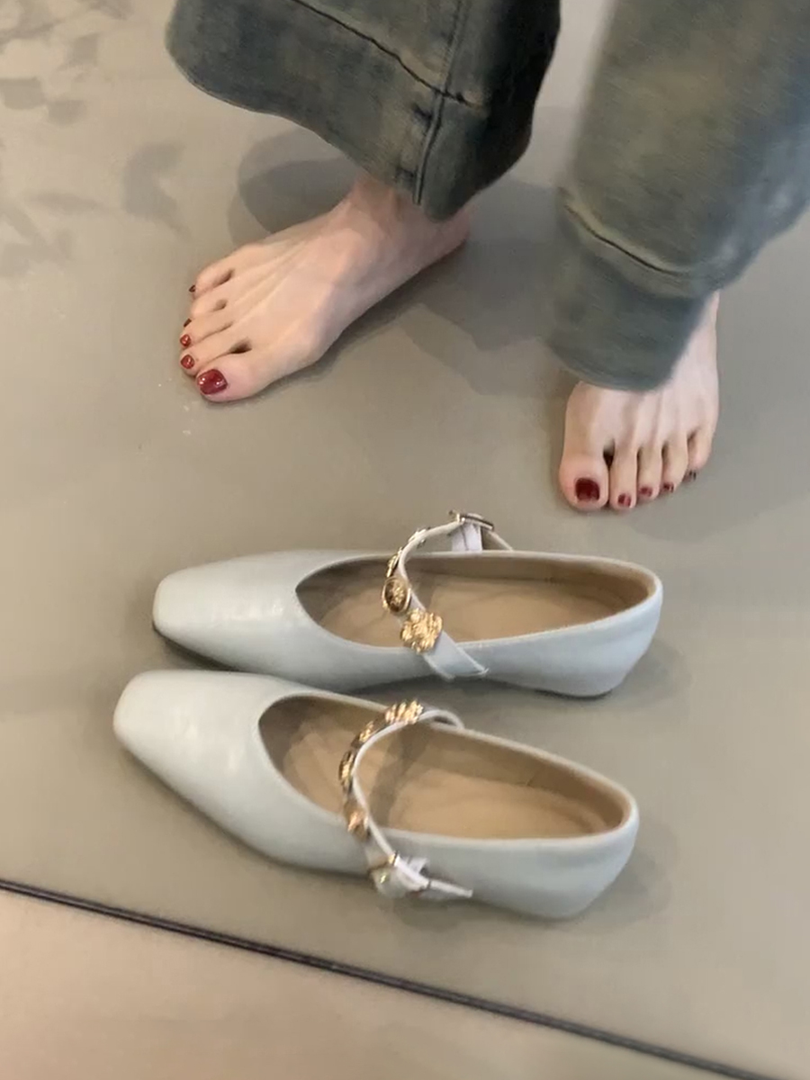 Square-Toed Height-Increasing Sheepskin Mary Jane Shoes with Metal Buckle - French Style Flats for Commuting Square-Toed Height-Increasing Sheepskin Mary Jane Shoes with Metal Buckle - French Style Flats for Commuting