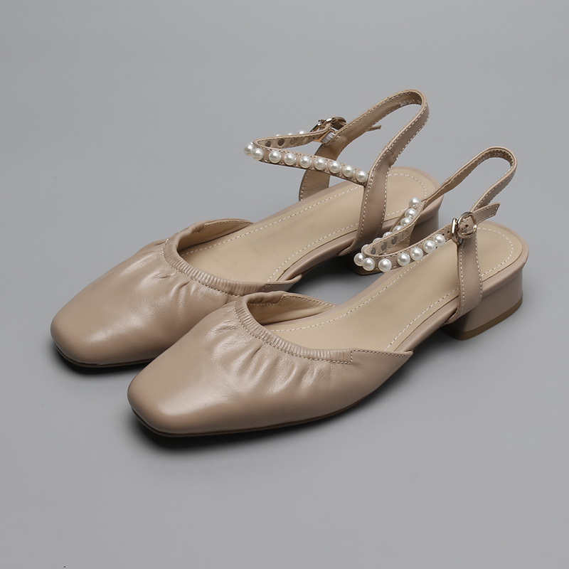 Square-Toed Pleated Chunky Heel Flat Sandals - Closed Toe One Strap Grandma Style, Italian Corso Venezia Inspired Square-Toed Pleated Chunky Heel Flat Sandals - Closed Toe One Strap Grandma Style, Italian Corso Venezia Inspired