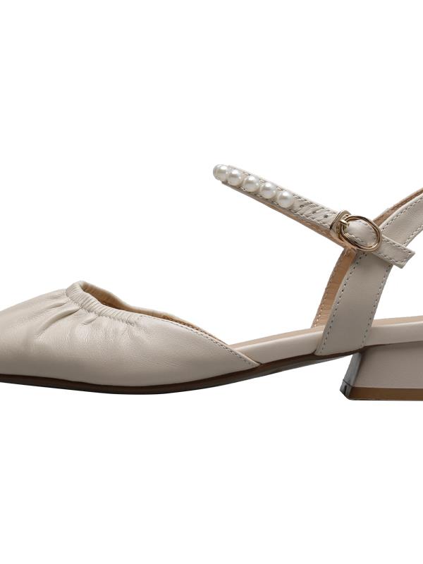 Square-Toed Pleated Chunky Heel Flat Sandals - Closed Toe One Strap Grandma Style, Italian Corso Venezia Inspired Square-Toed Pleated Chunky Heel Flat Sandals - Closed Toe One Strap Grandma Style, Italian Corso Venezia Inspired