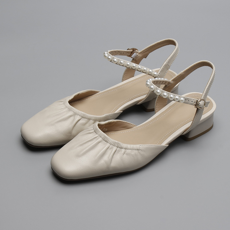 Square-Toed Pleated Chunky Heel Flat Sandals - Closed Toe One Strap Grandma Style, Italian Corso Venezia Inspired Square-Toed Pleated Chunky Heel Flat Sandals - Closed Toe One Strap Grandma Style, Italian Corso Venezia Inspired