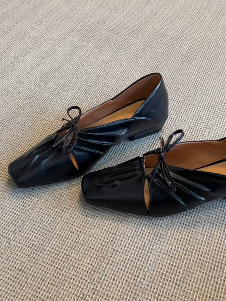 Square-Toed Pleated Hollow Mary Jane Shoes with Bow - French Style Low-Heeled Loafers, Sheepskin Small Leather Shoes Square-Toed Pleated Hollow Mary Jane Shoes with Bow - French Style Low-Heeled Loafers, Sheepskin Small Leather Shoes