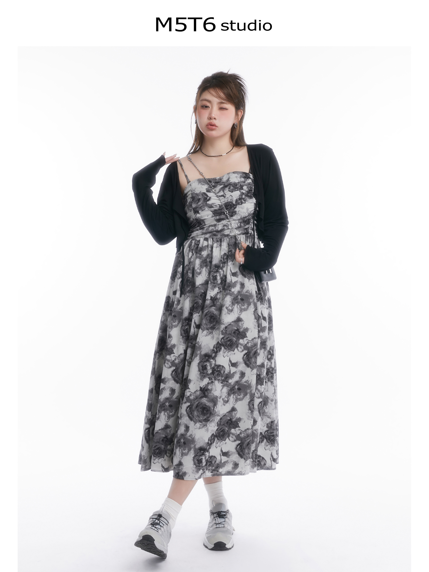 Strapless Mid-Summer Bloom Ink Wash Long Dress - Curvy Fit, Waist-Defining, Sexy Backless Style, Perfect for Summer Events Strapless Mid-Summer Bloom Ink Wash Long Dress - Curvy Fit, Waist-Defining, Sexy Backless Style, Perfect for Summer Events