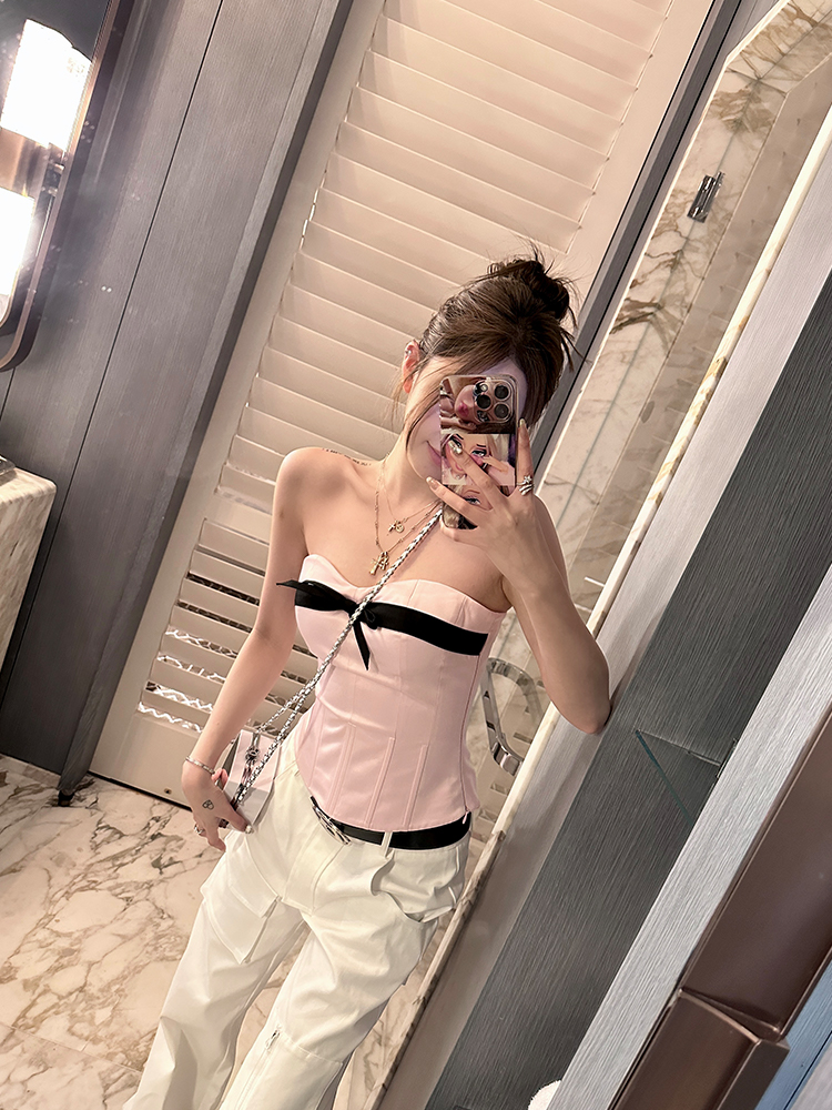 Strapless Pink Fishbone Bow Slim-Fit Waist-Cinching Top for Trendy Girls - Y2K Fashion Inspired Style Strapless Pink Fishbone Bow Slim-Fit Waist-Cinching Top for Trendy Girls - Y2K Fashion Inspired Style