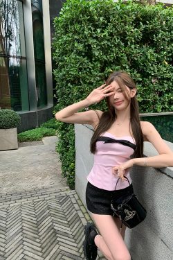 Strapless Pink Fishbone Bow Slim-Fit Waist-Cinching Top for Trendy Girls - Y2K Fashion Inspired Style