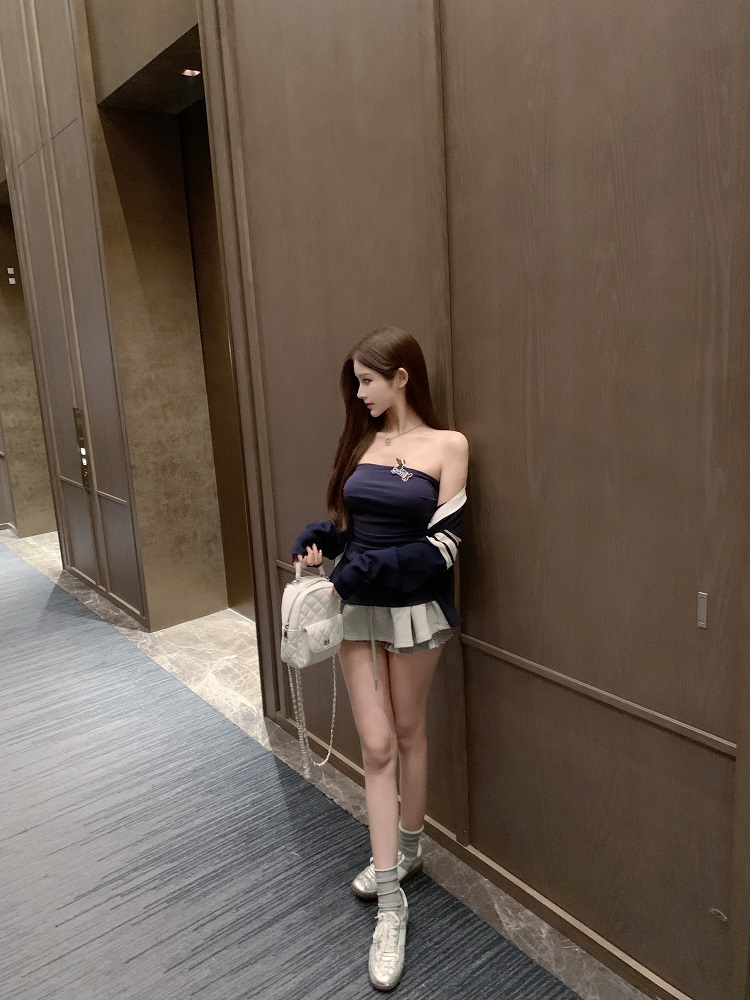 Strapless Pleated Irregular Tank Top - Waist-Defining Design for Y2K Fashion & Internet Celebrity Style Strapless Pleated Irregular Tank Top - Waist-Defining Design for Y2K Fashion & Internet Celebrity Style