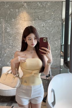 Strapless Slim-Fit Knitted Vest in Pure Desire Style - Trendy Y2K-Inspired Top for Effortless Chic Looks