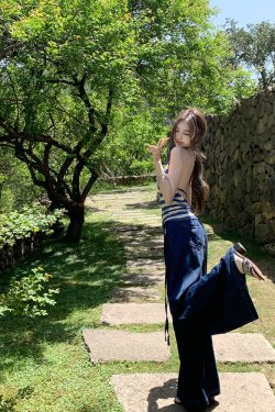 Striped Backless Halter Summer Vest Top in Ice Silk - Slim Fit Sea Salt Cool Breeze Style for Trendy Summer Looks