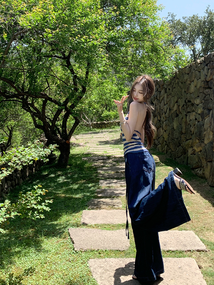 Striped Backless Halter Summer Vest Top in Ice Silk - Slim Fit Sea Salt Cool Breeze Style for Trendy Summer Looks Striped Backless Halter Summer Vest Top in Ice Silk - Slim Fit Sea Salt Cool Breeze Style for Trendy Summer Looks