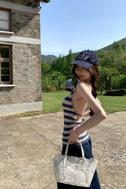 Striped Backless Halter Summer Vest Top in Ice Silk - Slim Fit Sea Salt Cool Breeze Style for Trendy Summer Looks