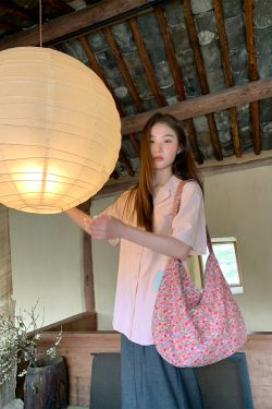 Striped Short-Sleeve Shirt for Women - Loose-Fitting Summer Blouse, Stylish 2025 Niche Design, Trendy Casual Top