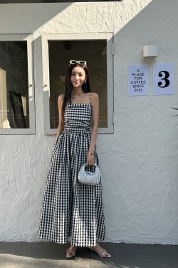 Striped Strapless Off-Shoulder Vacation Dress - Lightweight A-Line Long Dress with Black and White Vertical Stripes, Summer Style