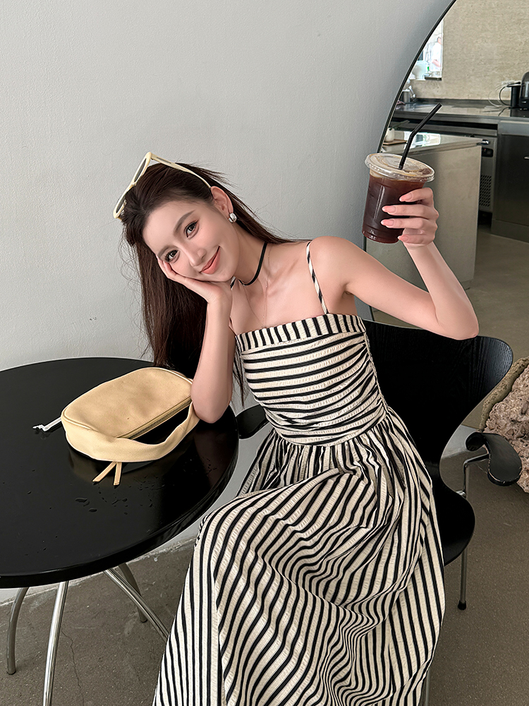 Striped Strapless Off-Shoulder Vacation Dress - Lightweight A-Line Long Dress with Black and White Vertical Stripes, Summer Style Striped Strapless Off-Shoulder Vacation Dress - Lightweight A-Line Long Dress with Black and White Vertical Stripes, Summer Style