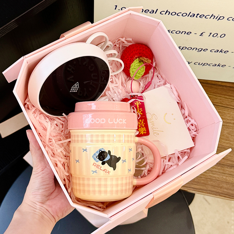 Stylish Ceramic Travel Coffee Cup with Lid - Unique Design, High-Quality Tea Mug for Women, Ideal Gift for Coffee Lovers Stylish Ceramic Travel Coffee Cup with Lid - Unique Design, High-Quality Tea Mug for Women, Ideal Gift for Coffee Lovers