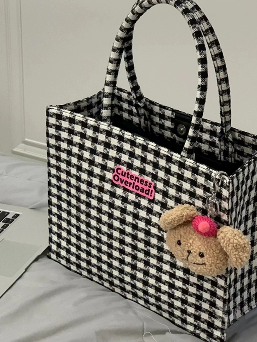 Stylish Checkered Tote Bag - Large Capacity Shoulder Handbag for Work, College, and Daily Commuting Stylish Checkered Tote Bag - Large Capacity Shoulder Handbag for Work, College, and Daily Commuting