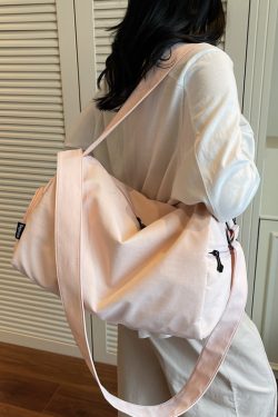 Stylish Large Capacity Travel Bag for Women - Lightweight Versatile Sports Fitness Shoulder Crossbody Bag for Short Trips