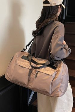 Stylish Lightweight Travel Bag for Women - Large Capacity Crossbody Handbag for Short-Distance, Sports, and Fitness