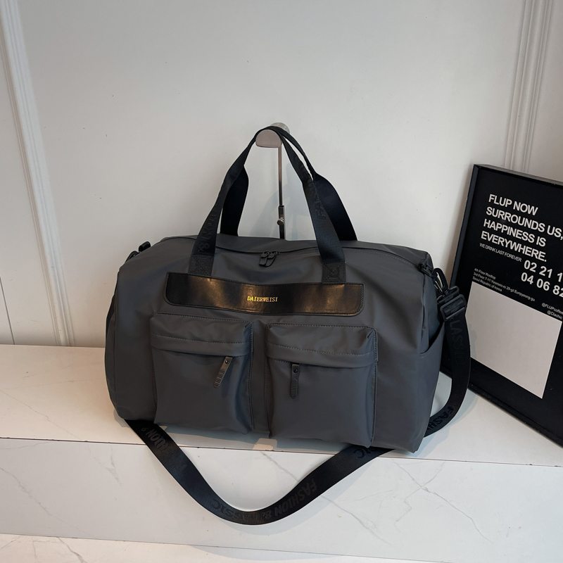 Stylish Lightweight Travel Bag for Women - Large Capacity Crossbody Handbag for Short-Distance, Sports, and Fitness Stylish Lightweight Travel Bag for Women - Large Capacity Crossbody Handbag for Short-Distance, Sports, and Fitness