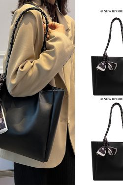 Stylish Minimalist Shoulder Bag for Women - Large Capacity Commuter Tote with Versatile Niche Design