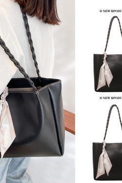 Stylish Minimalist Shoulder Bag for Women - Large Capacity Commuter Tote with Versatile Niche Design