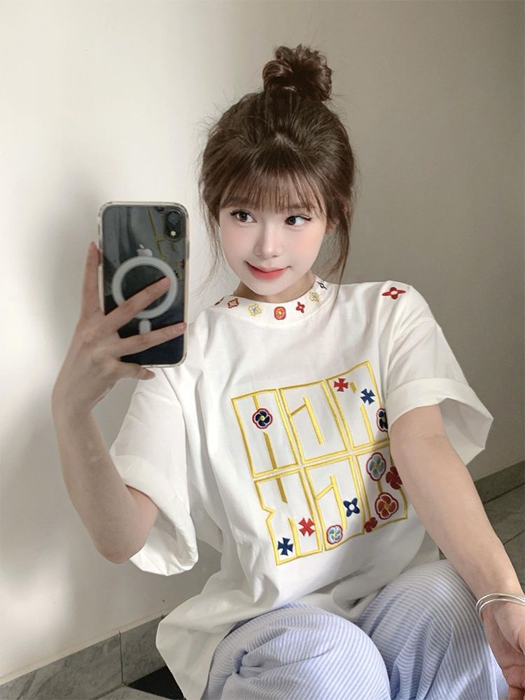 Summer 2025 Women's American Hip-Hop Style Embroidered Short Sleeve T-Shirt - Trendy Couple Streetwear Top Summer 2025 Women's American Hip-Hop Style Embroidered Short Sleeve T-Shirt - Trendy Couple Streetwear Top