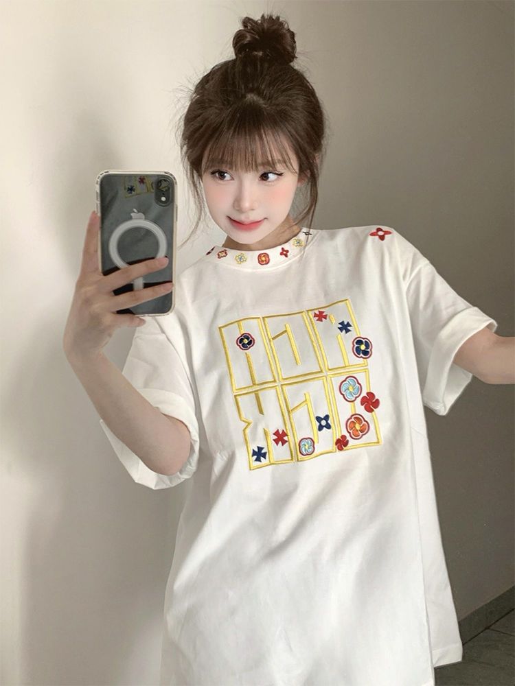 Summer 2025 Women's American Hip-Hop Style Embroidered Short Sleeve T-Shirt - Trendy Couple Streetwear Top Summer 2025 Women's American Hip-Hop Style Embroidered Short Sleeve T-Shirt - Trendy Couple Streetwear Top