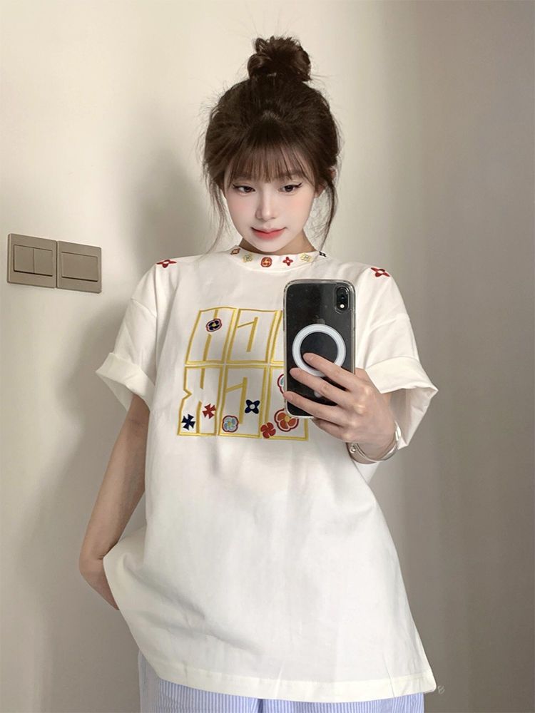 Summer 2025 Women's American Hip-Hop Style Embroidered Short Sleeve T-Shirt - Trendy Couple Streetwear Top Summer 2025 Women's American Hip-Hop Style Embroidered Short Sleeve T-Shirt - Trendy Couple Streetwear Top