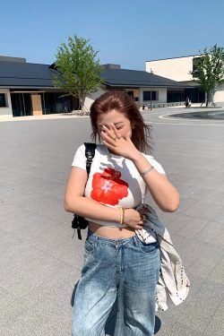 Summer 2025 Women's Big Red Floral Printed T-Shirt - Versatile Round Neck Short Sleeve Loose Top in Y2K Style