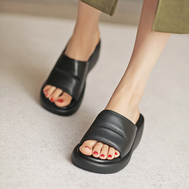 Summer 6.5 cm Thick-Soled Open-Toe Outdoor Sandals - Italian-Style Soft Sole for Ultimate Comfort Summer 6.5 cm Thick-Soled Open-Toe Outdoor Sandals - Italian-Style Soft Sole for Ultimate Comfort