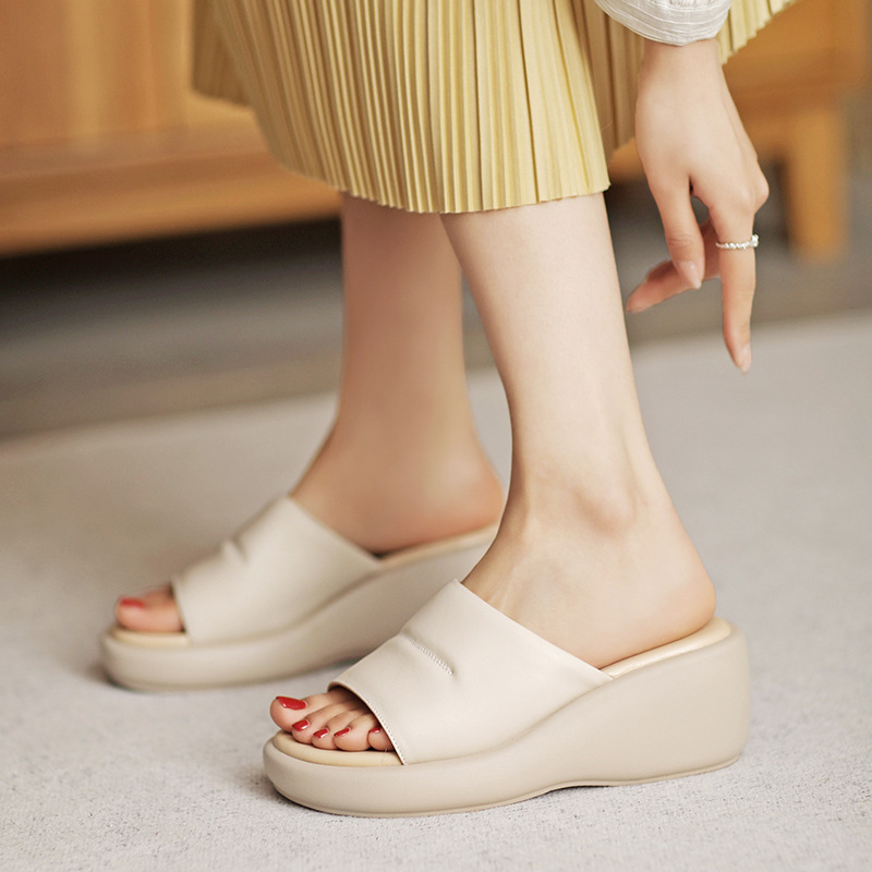 Summer 6.5 cm Thick-Soled Open-Toe Outdoor Sandals - Italian-Style Soft Sole for Ultimate Comfort Summer 6.5 cm Thick-Soled Open-Toe Outdoor Sandals - Italian-Style Soft Sole for Ultimate Comfort