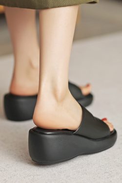 Summer 6.5 cm Thick-Soled Open-Toe Outdoor Sandals - Italian-Style Soft Sole for Ultimate Comfort