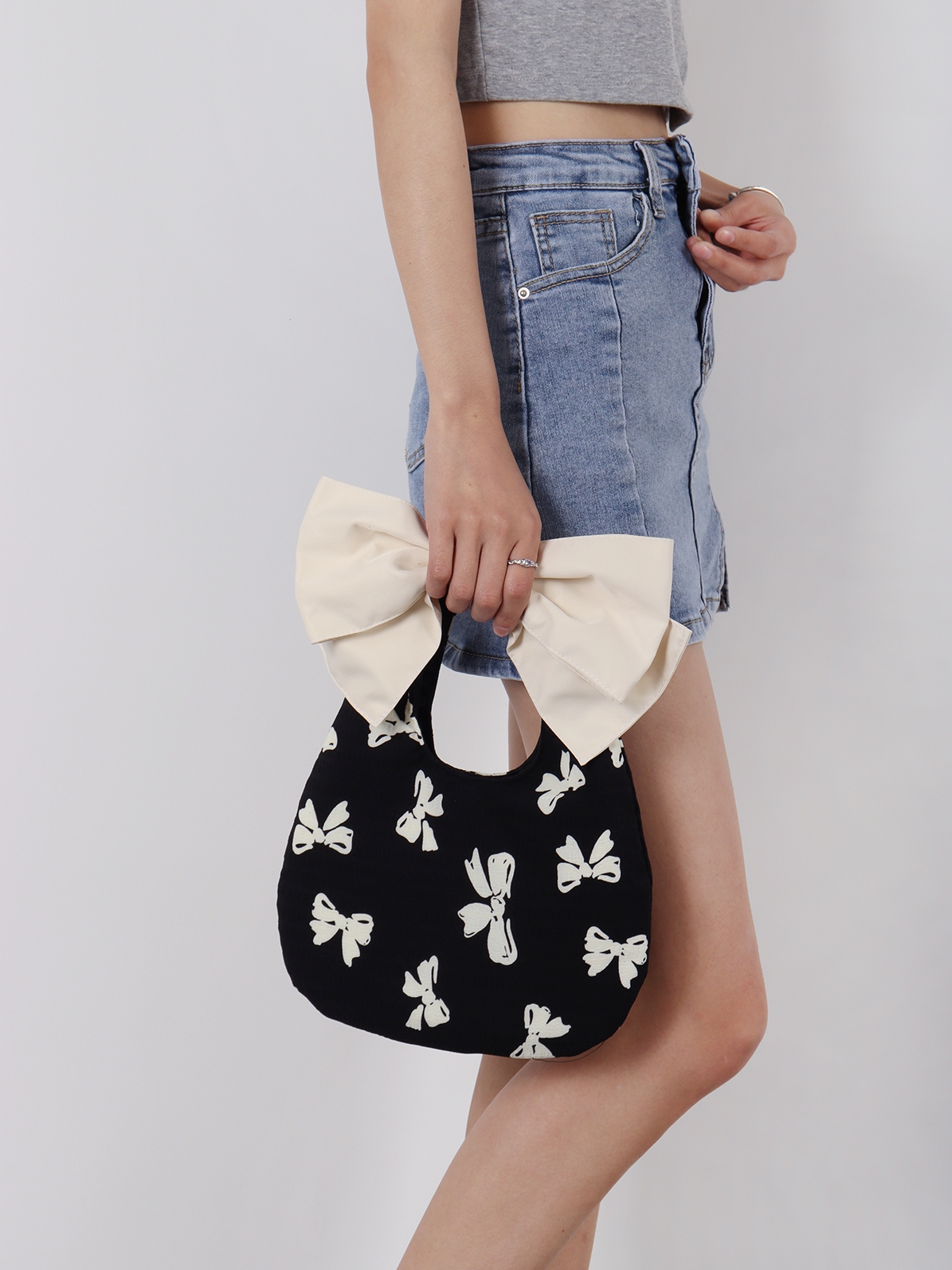 Summer Cute Bowknot Clutch Bag for Women - Soft Trendy Crossbody Bag with Original Niche Design Summer Cute Bowknot Clutch Bag for Women - Soft Trendy Crossbody Bag with Original Niche Design