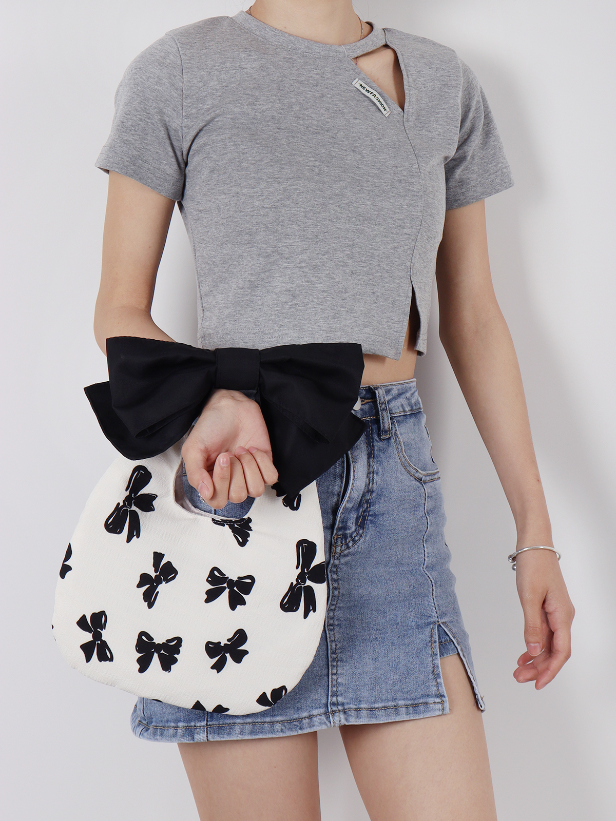 Summer Cute Bowknot Clutch Bag for Women - Soft Trendy Crossbody Bag with Original Niche Design Summer Cute Bowknot Clutch Bag for Women - Soft Trendy Crossbody Bag with Original Niche Design