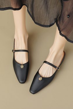 Summer Fashion Camellia Buckle Strap Sandals for Women - Low-Heeled Mules & Half Slippers