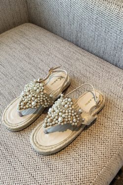 Summer Flat Sandals for Women with Rhinestones and Pearls, Woven Roman Style Thong Beach Shoes, Trendy 2025 Footwear