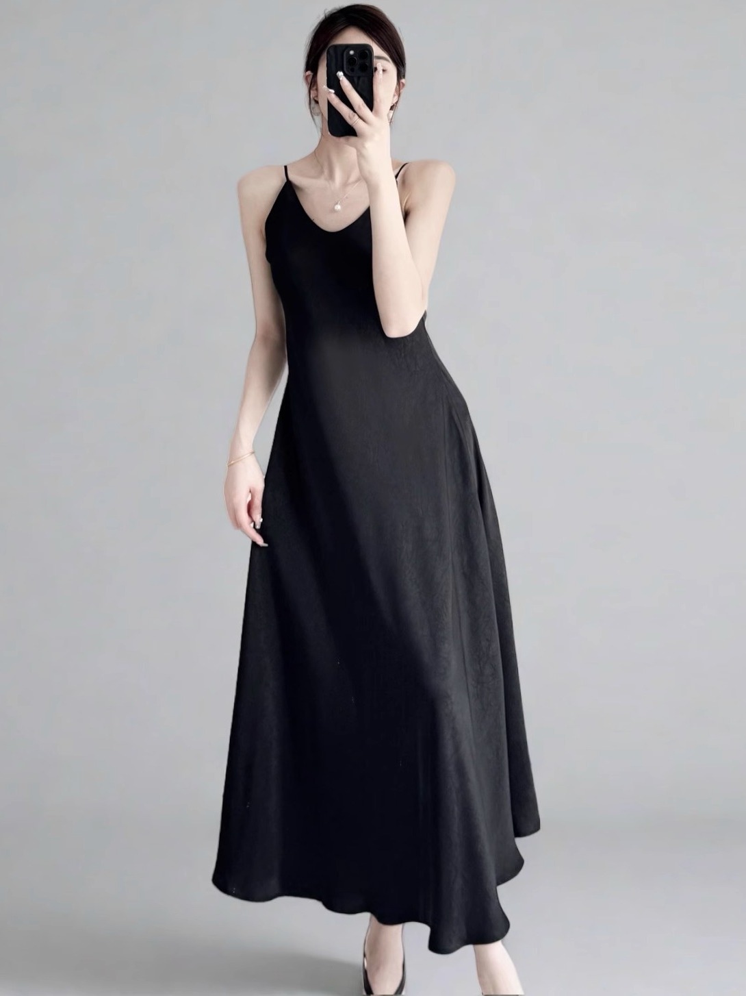 Summer Floral Satin Slip Dress, Women's Mid-Length V-Neck Long Dress in Imitation Acetate – Elegant 90s Style Summer Floral Satin Slip Dress, Women's Mid-Length V-Neck Long Dress in Imitation Acetate – Elegant 90s Style