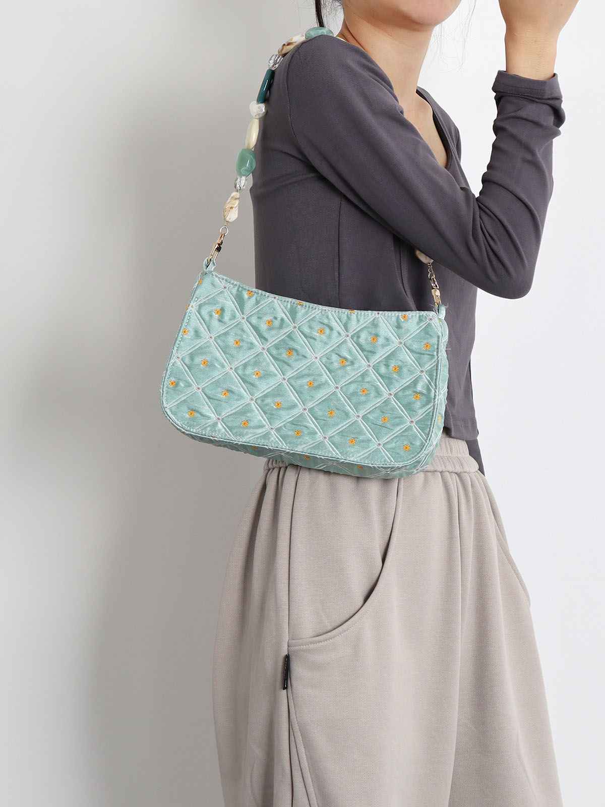 Summer Fresh Retro Green Beaded Crossbody Bag for Women - Artistic Texture Underarm Bag, Original Niche Design Summer Fresh Retro Green Beaded Crossbody Bag for Women - Artistic Texture Underarm Bag, Original Niche Design