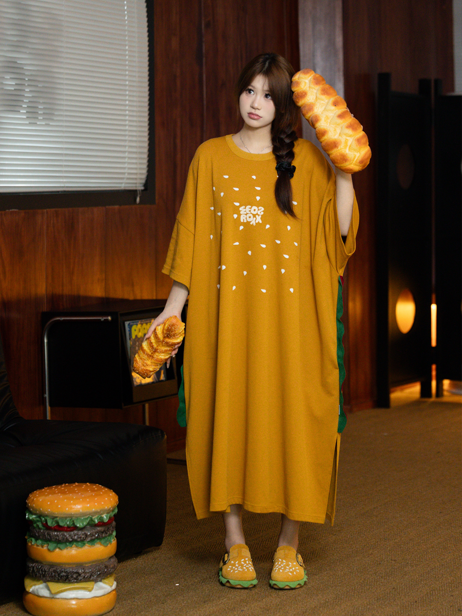 Summer Fun Hamburger Printed Big T-Shirt for Women – Comfortable Loose Home Wear for Daily Commute and Air Conditioning Style Summer Fun Hamburger Printed Big T-Shirt for Women – Comfortable Loose Home Wear for Daily Commute and Air Conditioning Style