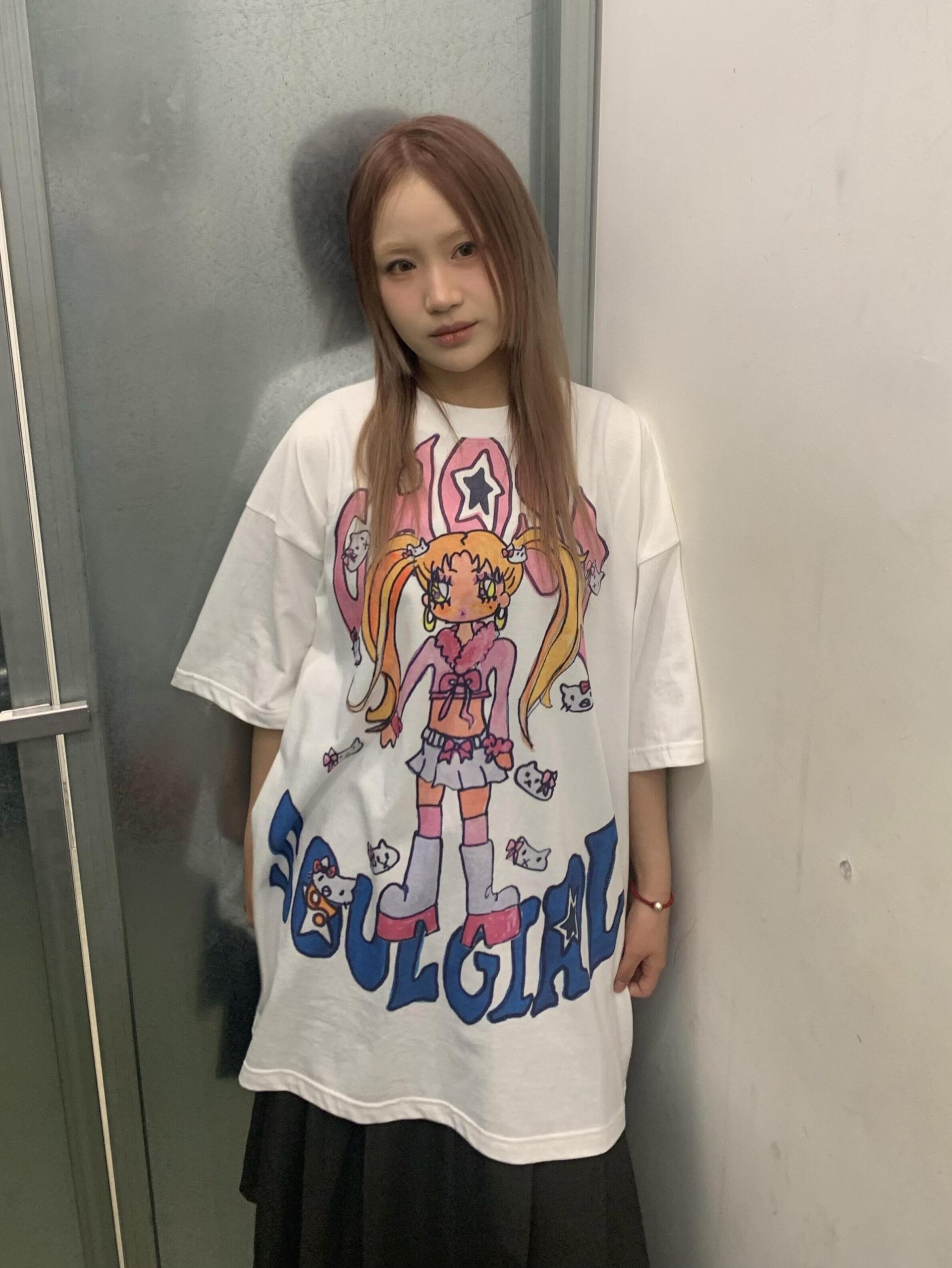 Summer Graffiti Artist Design Loose Fit Cotton Short Sleeve T-Shirt - Trendy Casual Wear for 90s and Y2K Style Summer Graffiti Artist Design Loose Fit Cotton Short Sleeve T-Shirt - Trendy Casual Wear for 90s and Y2K Style