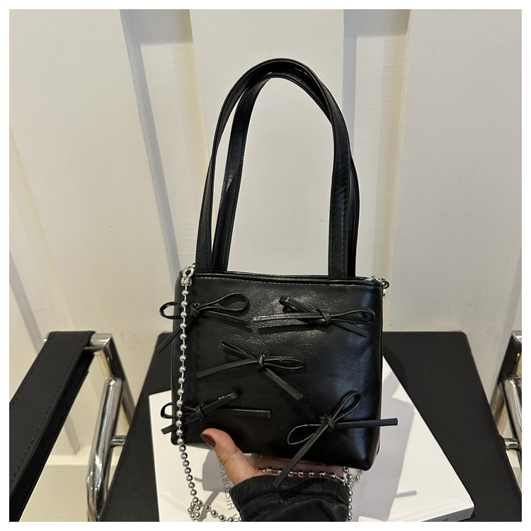 Summer High-End Women's Bucket Handbag with Chain and Silver Bow - Trendy 2025 Fashion Accessory Summer High-End Women's Bucket Handbag with Chain and Silver Bow - Trendy 2025 Fashion Accessory