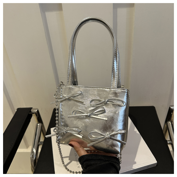 Summer High-End Women's Bucket Handbag with Chain and Silver Bow - Trendy 2025 Fashion Accessory Summer High-End Women's Bucket Handbag with Chain and Silver Bow - Trendy 2025 Fashion Accessory