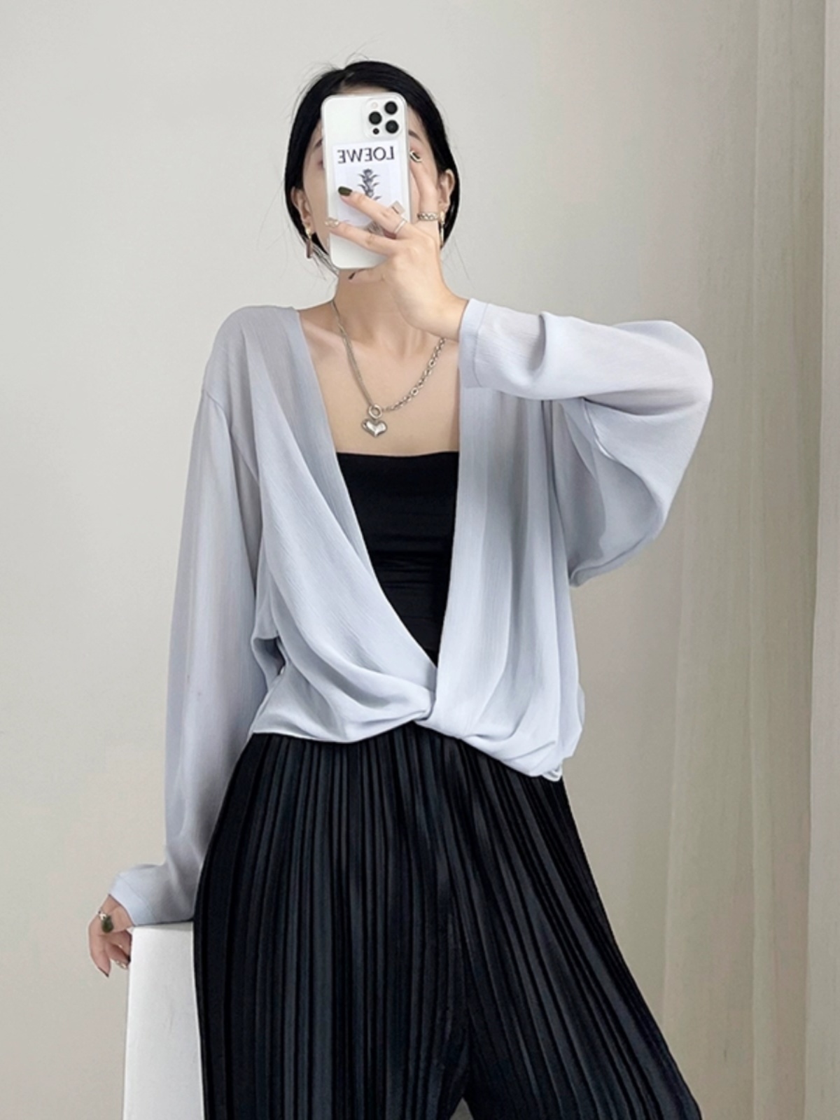 Summer Knot Shawl Long Sleeve Airy Chiffon Top - Sun Protection Slim Fit Wrinkled Outer Shirt for Air Conditioning Summer Knot Shawl Long Sleeve Airy Chiffon Top - Sun Protection Slim Fit Wrinkled Outer Shirt for Air Conditioning