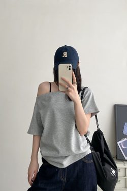 Summer Off-Shoulder Loose Fit Two-Way T-Shirt for Women - Slim-Fit Short Sleeve Top in Sun Grapefruit - Casual 90s Style