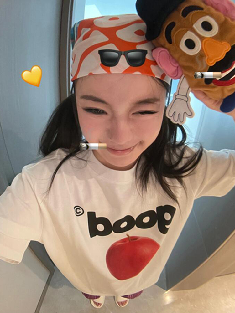 Summer Oversized Apple Print T-Shirt for Women - Casual Round Neck Heavyweight Short Sleeve Top, American Style Fashion Summer Oversized Apple Print T-Shirt for Women - Casual Round Neck Heavyweight Short Sleeve Top, American Style Fashion