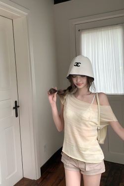 Summer Sleeveless Knitted Top for Women - Relaxed Fit Thin T-shirt with Niche Design - Trendy 90s Style