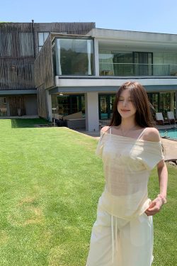 Summer Sleeveless Knitted Top for Women - Relaxed Fit Thin T-shirt with Niche Design - Trendy 90s Style