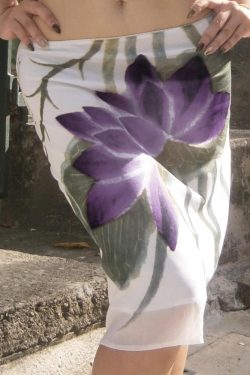 Summer Solstice Lotus Pond Bodycon Skirt - Women's Low-Waist Straight Skirt in Chinese Ink Print for Vacation Style